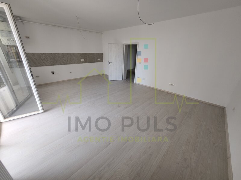Timisoara Decomandat. Model mare. Asfalt. Loc de parcare.